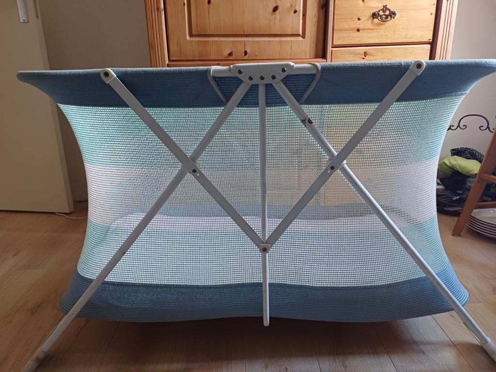Handig inklapbaar campingbedje, Kinderen en Baby's, Ophalen, Reisbedje