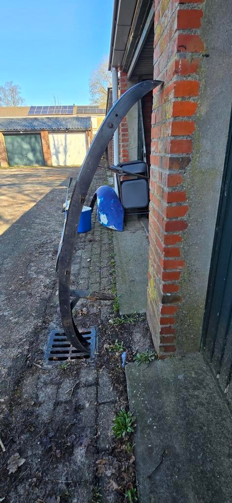 2 Volkswagen Kever bumpers (1973 Type 1 1200), Auto-onderdelen, Carrosserie en Plaatwerk, Ophalen, Voor, Volkswagen, Bumper