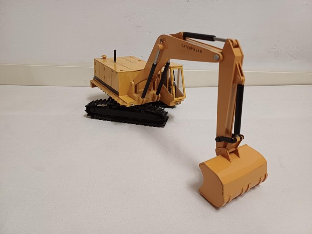Caterpillar modelbouw kraan schaal 1:24, Nieuw, Ophalen, Overige merken, Groter dan 1:32