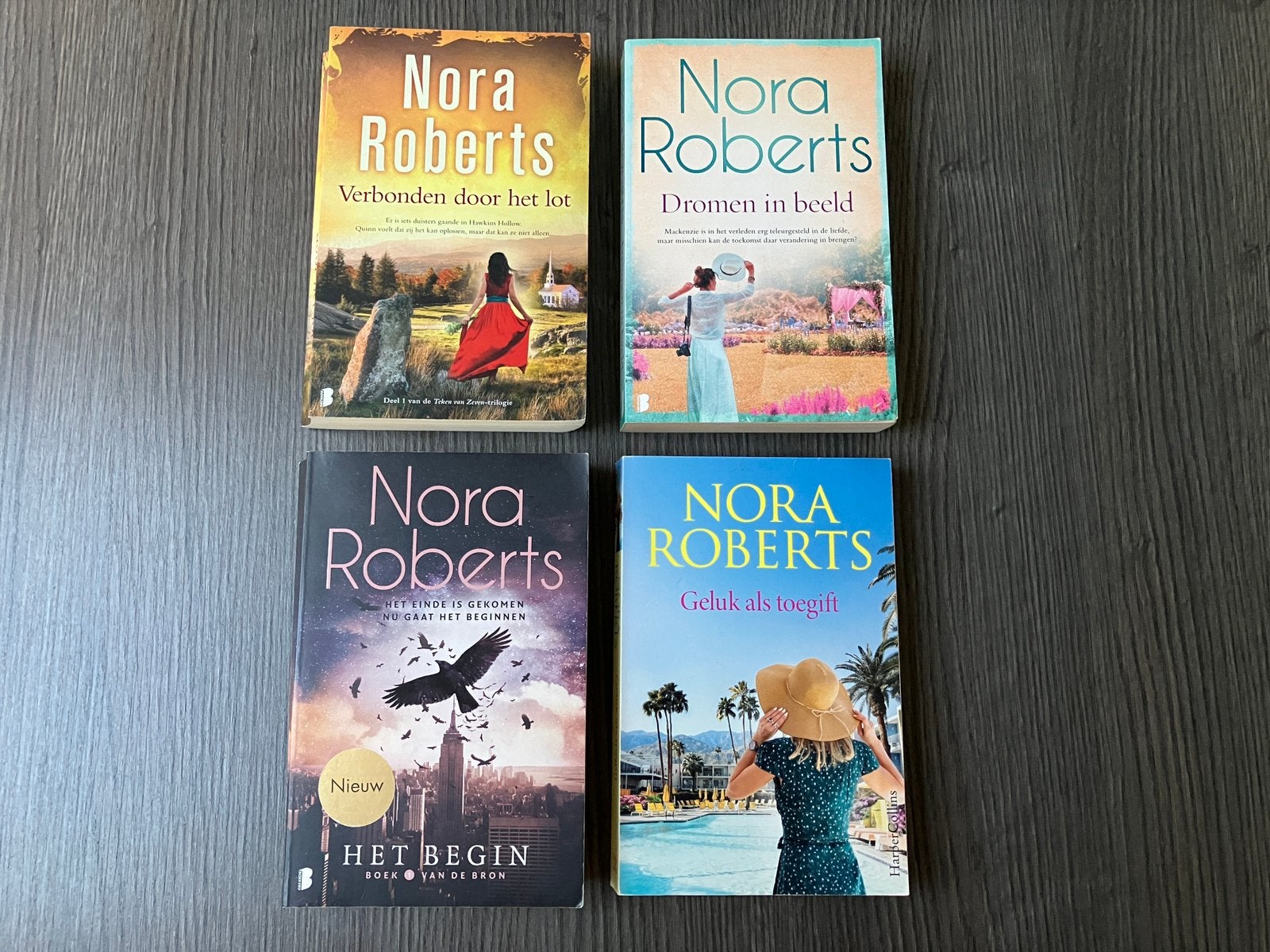 4X Nora Roberts - verschillende verhalen, Ophalen of Verzenden, Gelezen, Amerika