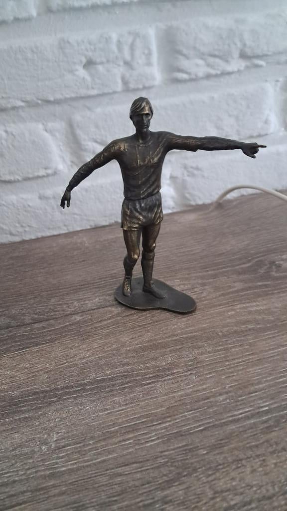 Beeldje Johan Cruijff, Verzamelen, Sportartikelen en Voetbal, Ophalen of Verzenden, Zo goed als nieuw, Ajax, Shirt