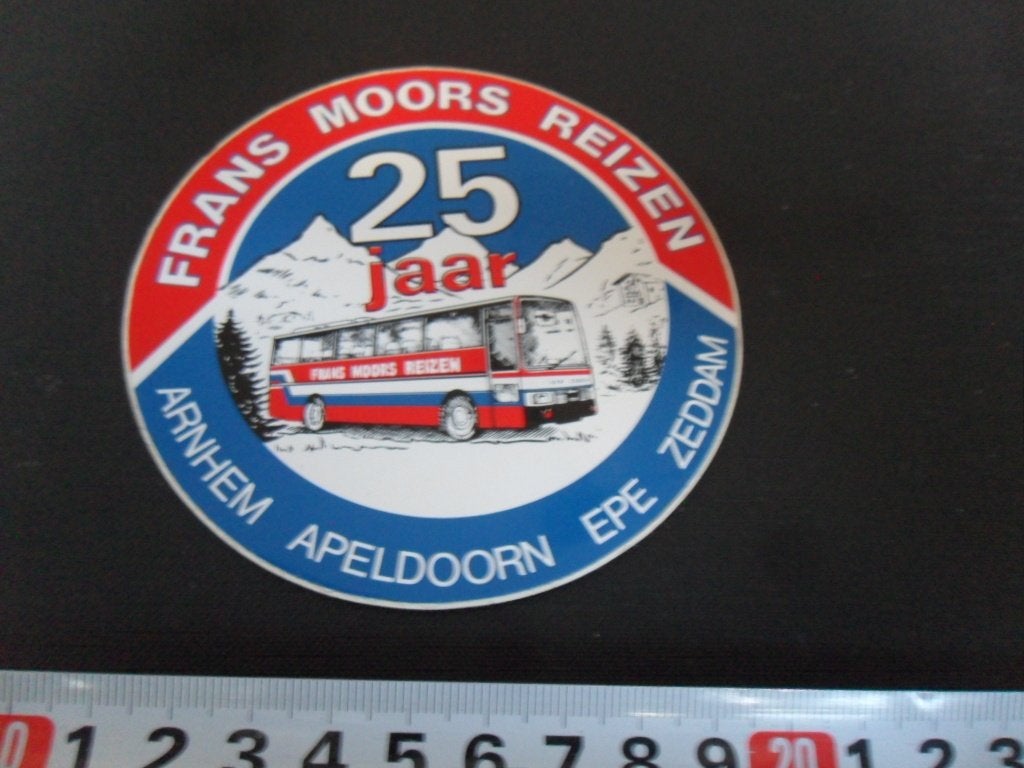sticker FRANS MOORS REIZEN 25 Jaar Arnhem Apeldoorn Epe Zedd, Verzamelen, Ophalen of Verzenden, Zo goed als nieuw