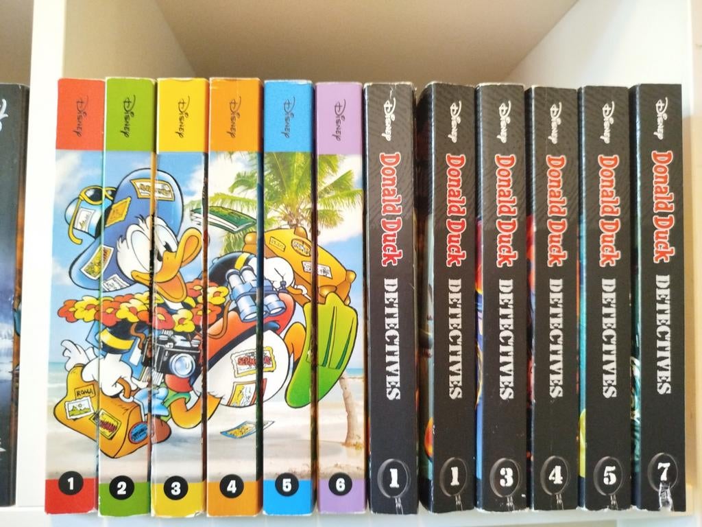 Donald Duck pockets DETECTIVES FANTASY CLASSICS HISTORY, Europa, Ophalen of Verzenden, Zo goed als nieuw, Meerdere comics