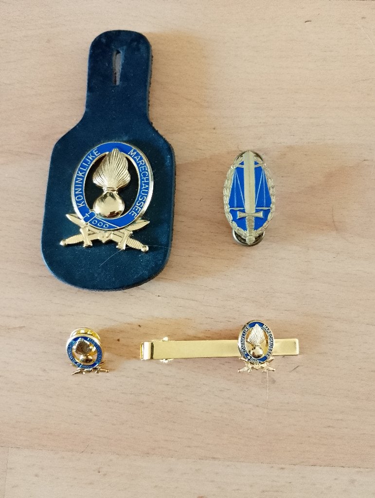Verzamel set, Verzenden, Marechaussee, Nederland, Embleem of Badge
