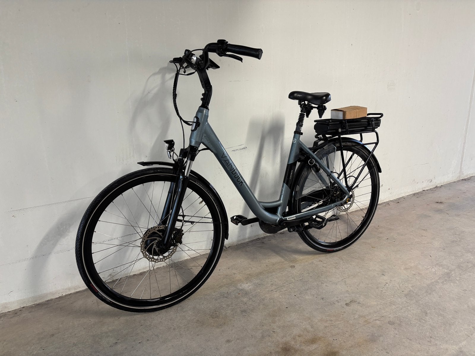 VanDijck Ceres E-Bike 561W Voorwiel 51CM Dames Nette Staat!, Zo goed als nieuw, 51 tot 55 cm, 50 km per accu of meer, Ophalen