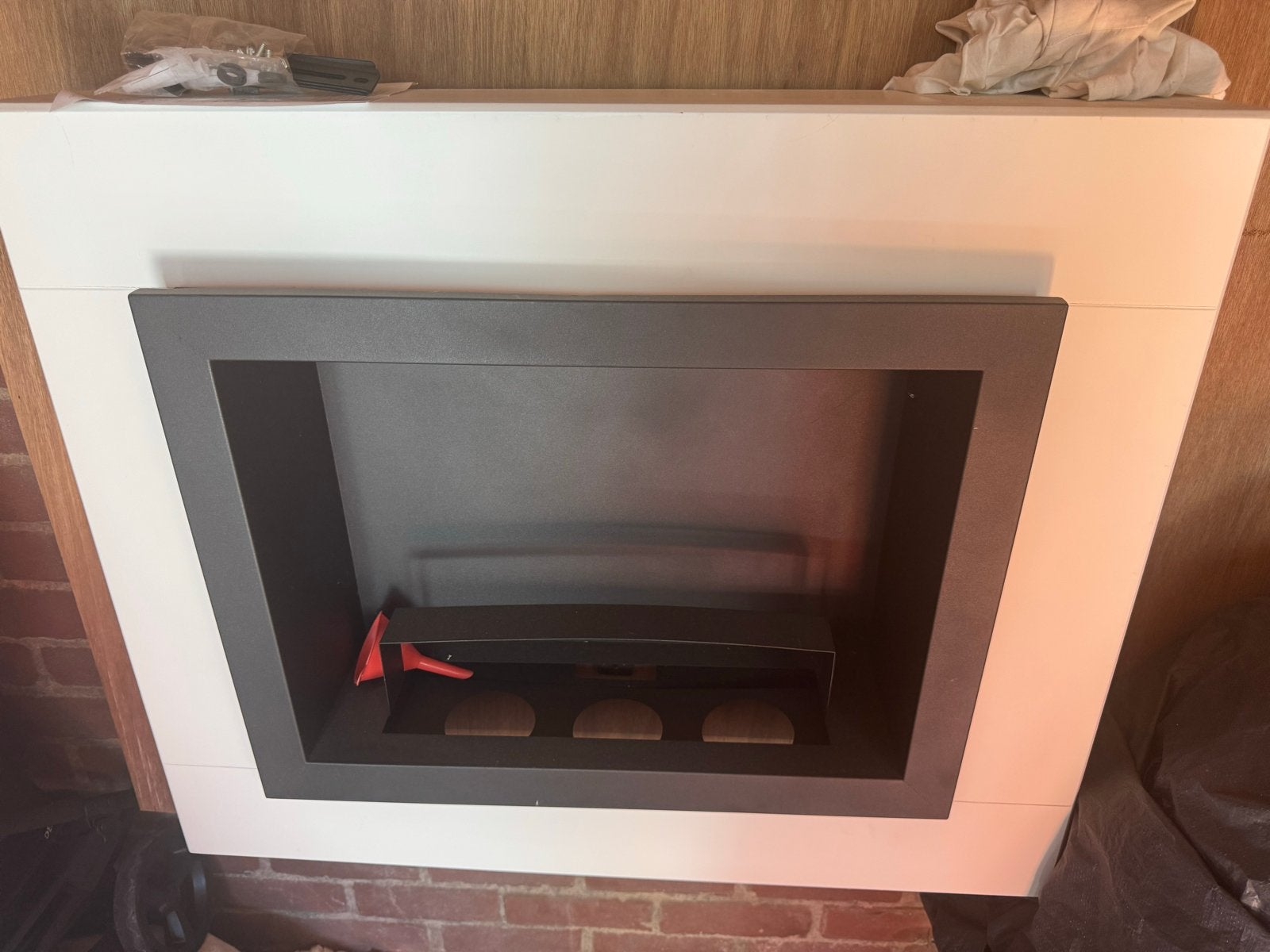 Moderne Gelhaard - Wit met Zwart Interieur, Ophalen, Nieuw, Hangende haard, Gelhaard