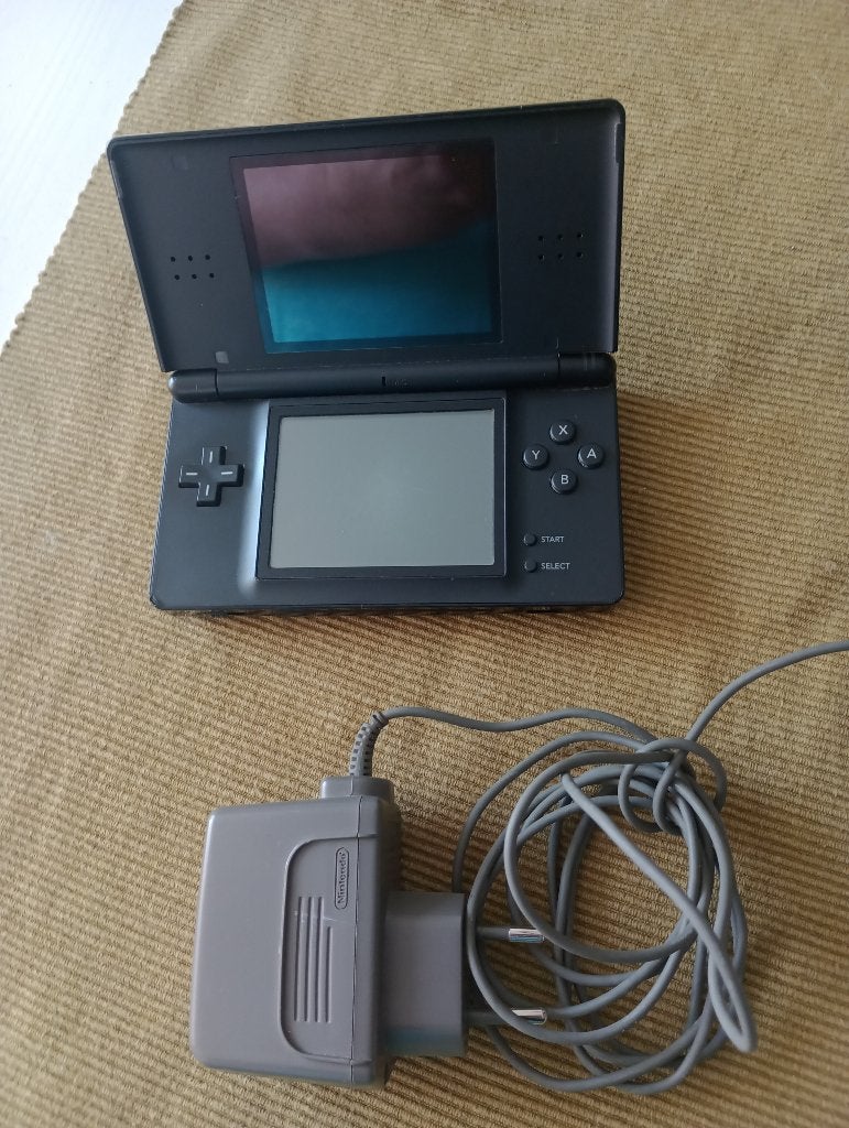 NINTENDO DS Lite 2006 nr: USG 001 € 60,00, Ophalen of Verzenden, Vintage computer