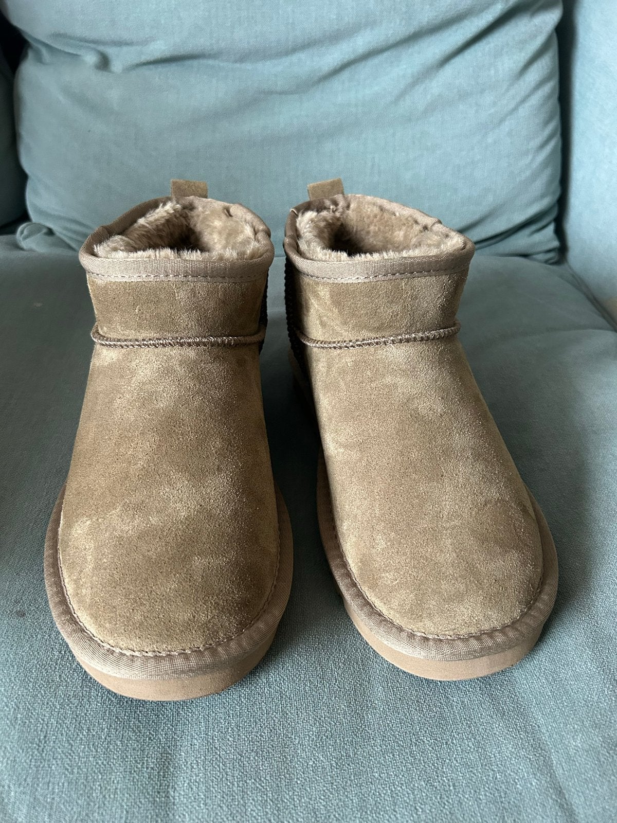 Nieuwe UGG Classic Ultra Mini laarzen - Maat 40, Ophalen of Verzenden, Nieuw, Bruin, Lage of Enkellaarzen