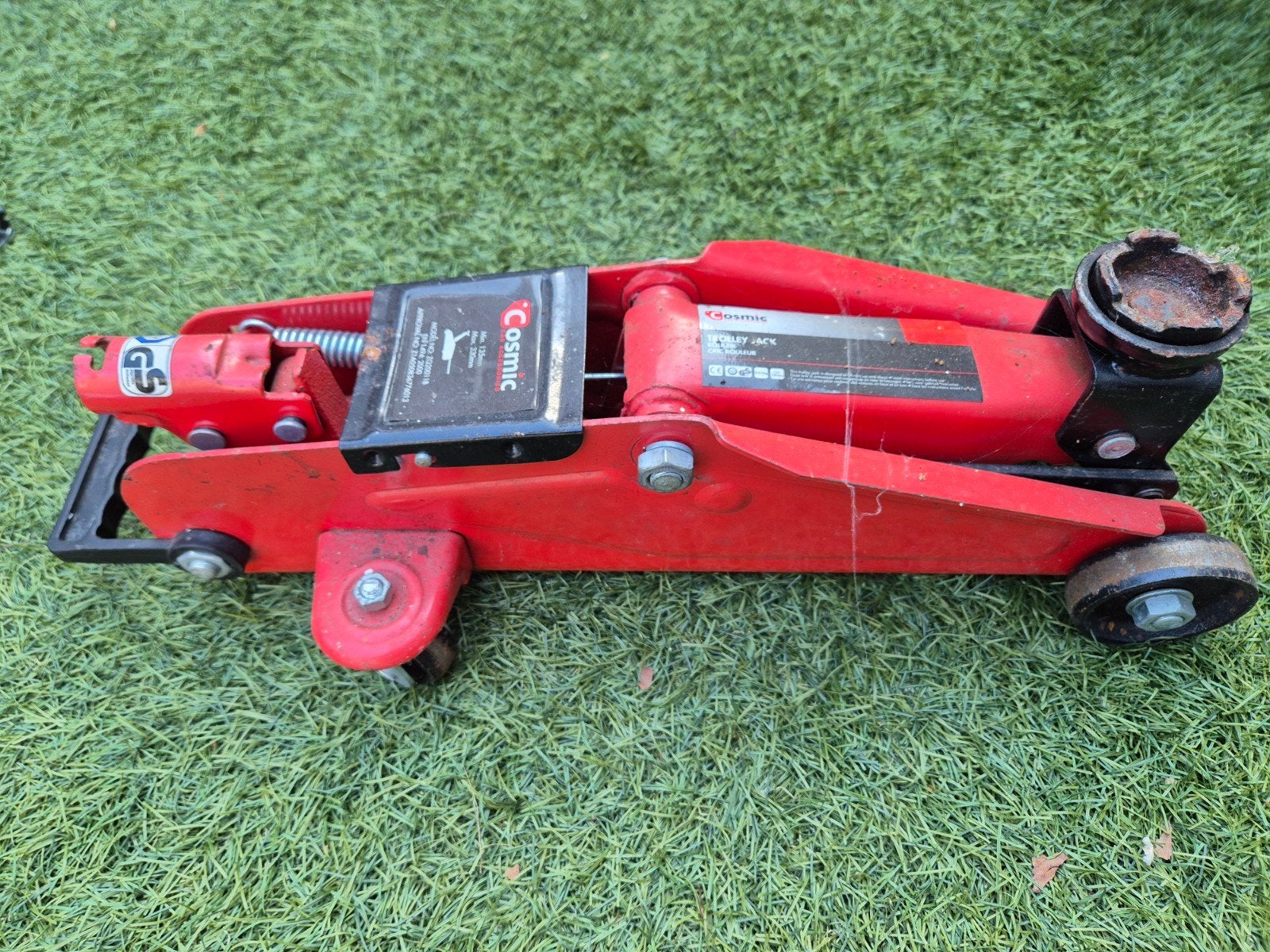 Cosmic 2 tons Garagekrik - Gebruikt maar functioneel, Ophalen, Gebruikt, Hydraulisch, Garagekrik