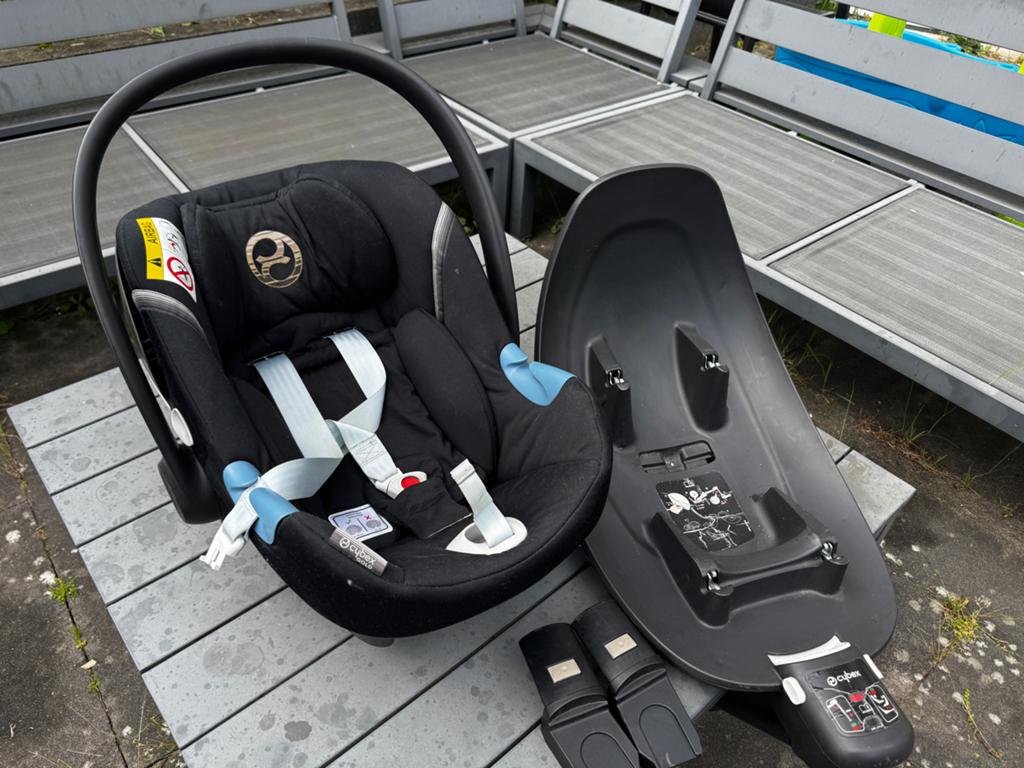 Cybex Aton 5 autostoel met Isofix base, Autogordel of Isofix, Zijbescherming, Zo goed als nieuw, 0 t/m 13 kg