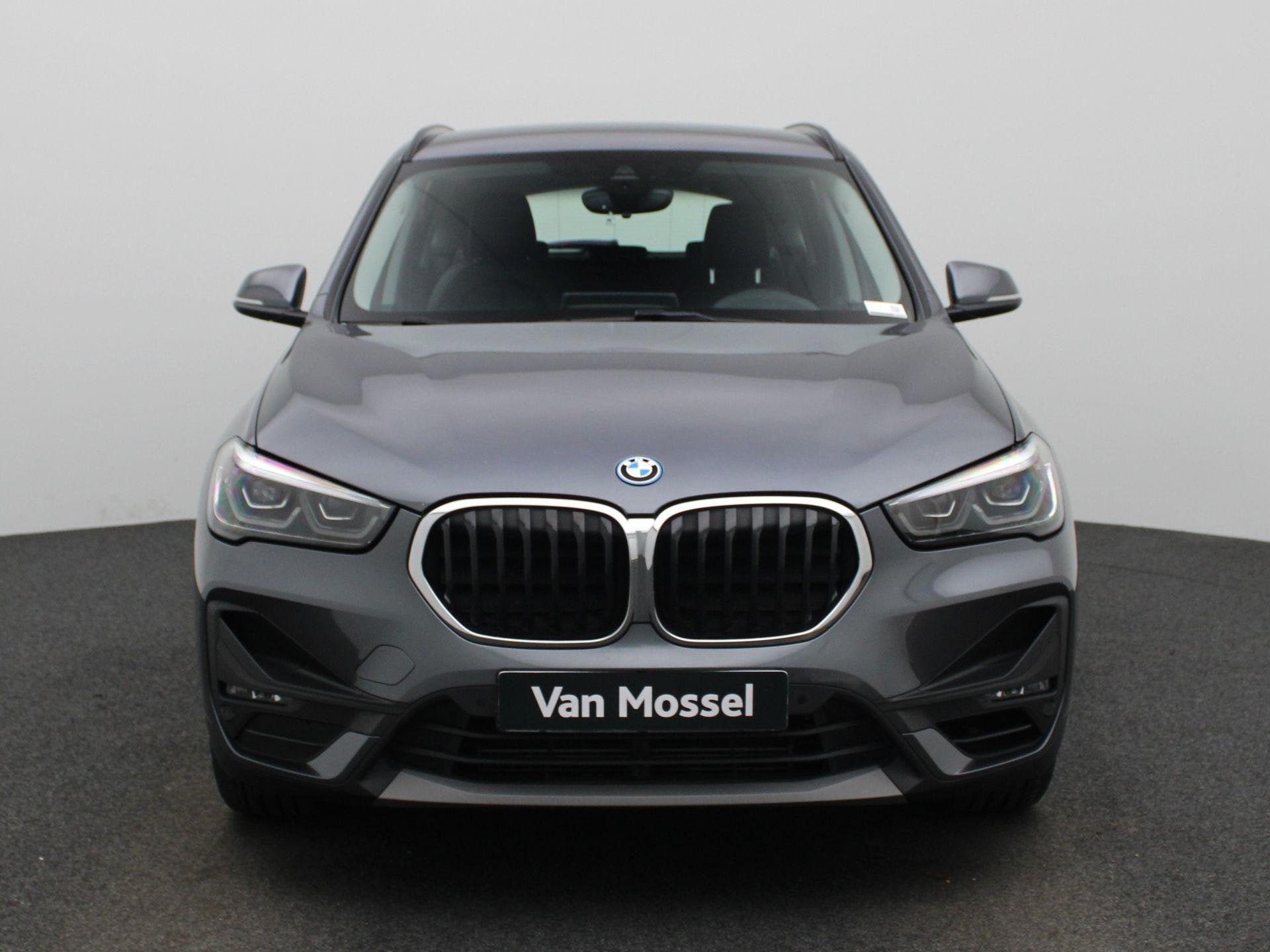 BMW X1 xDrive25e | LEER | HEAD-UP DISPLAY | CAMERA | STOELVE, Auto's, 12 maanden, Stof, 1820 kg, Plug-in hybride