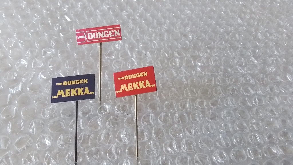 3 verschillende speldjes van dungen chocolade, Ophalen of Verzenden, Zo goed als nieuw, Overige onderwerpen