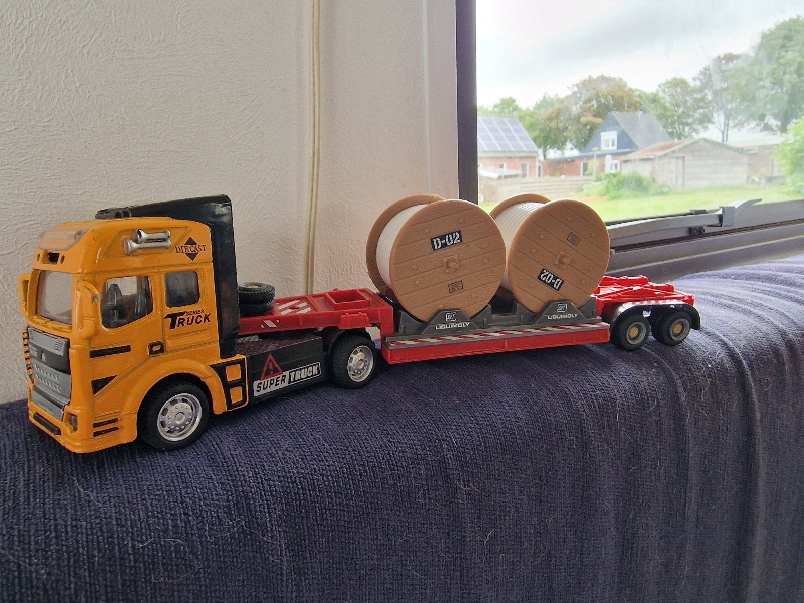 Diecast Super Truck met aanhanger en kabelhaspels, Ophalen of Verzenden, Zo goed als nieuw