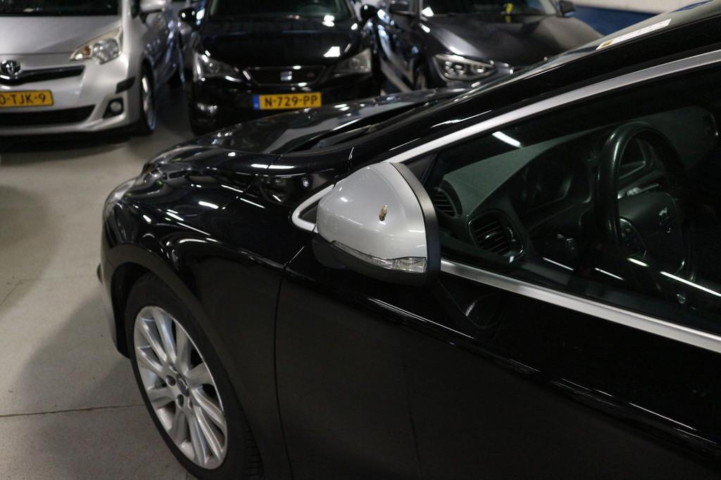 Volvo V40 2.0 D2 R-Design Business NAP/ TREKHAAK/ FULL HISTO, Voorwielaandrijving, Gebruikt, Euro 6, 4 cilinders