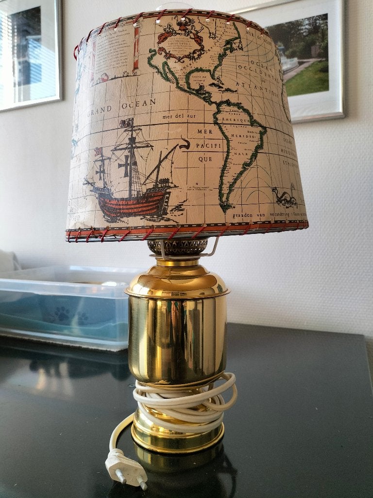 Scheepslamp op elektra, Ophalen