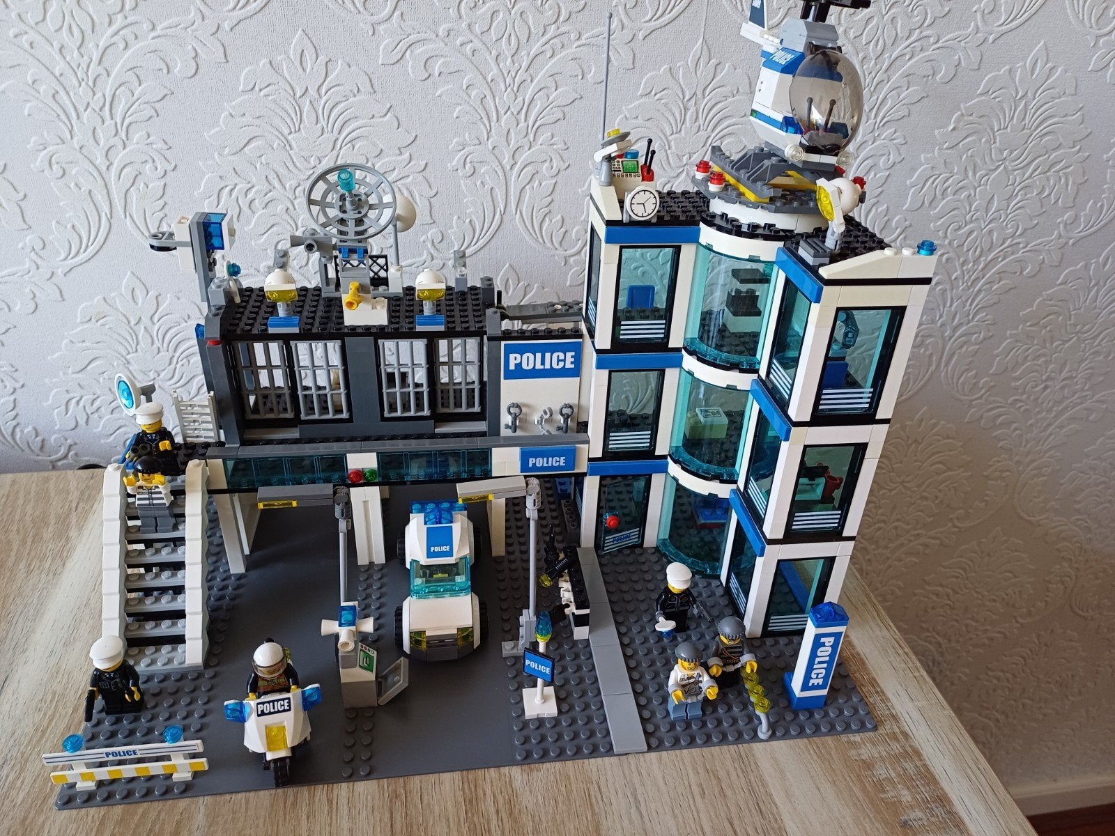 Lego City Politiebureau 60047 - Complete set, Kinderen en Baby's, Speelgoed | Duplo en Lego, Ophalen, City, Lego, Zo goed als nieuw