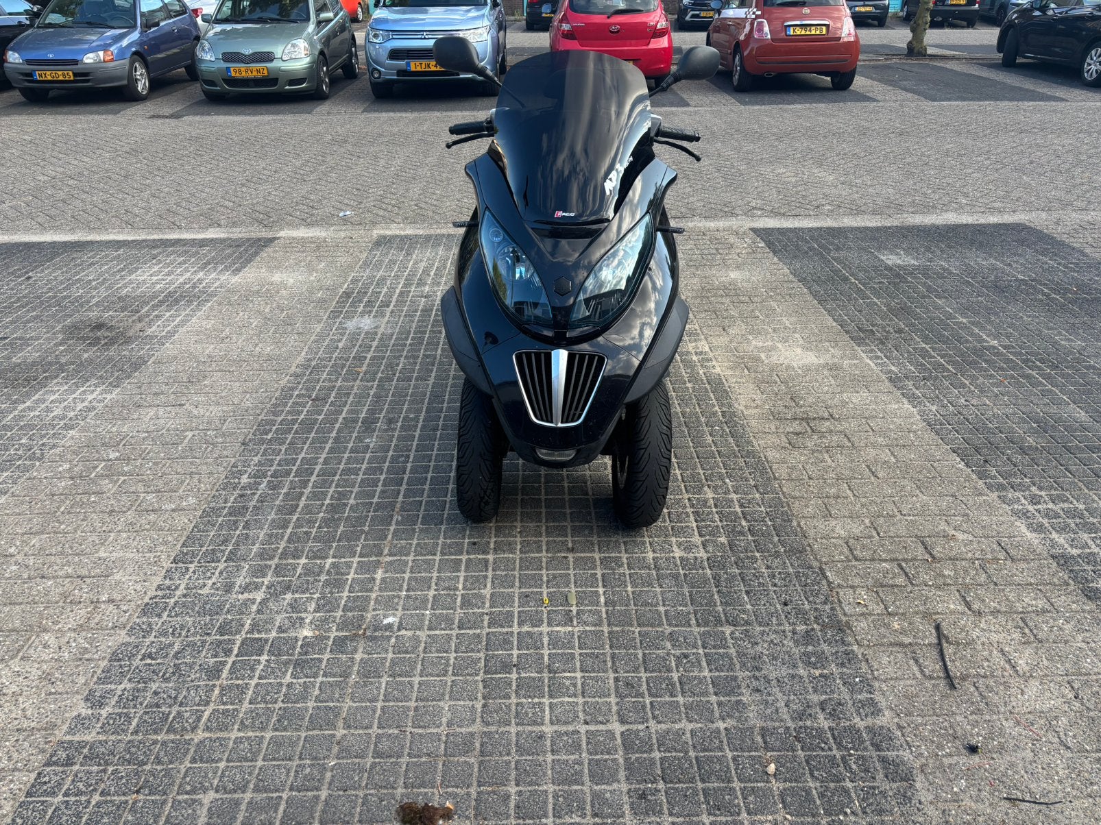 piaggio mp3 400lt type m64 heel veel vernieuwd, Motoren, Particulier, Scooter