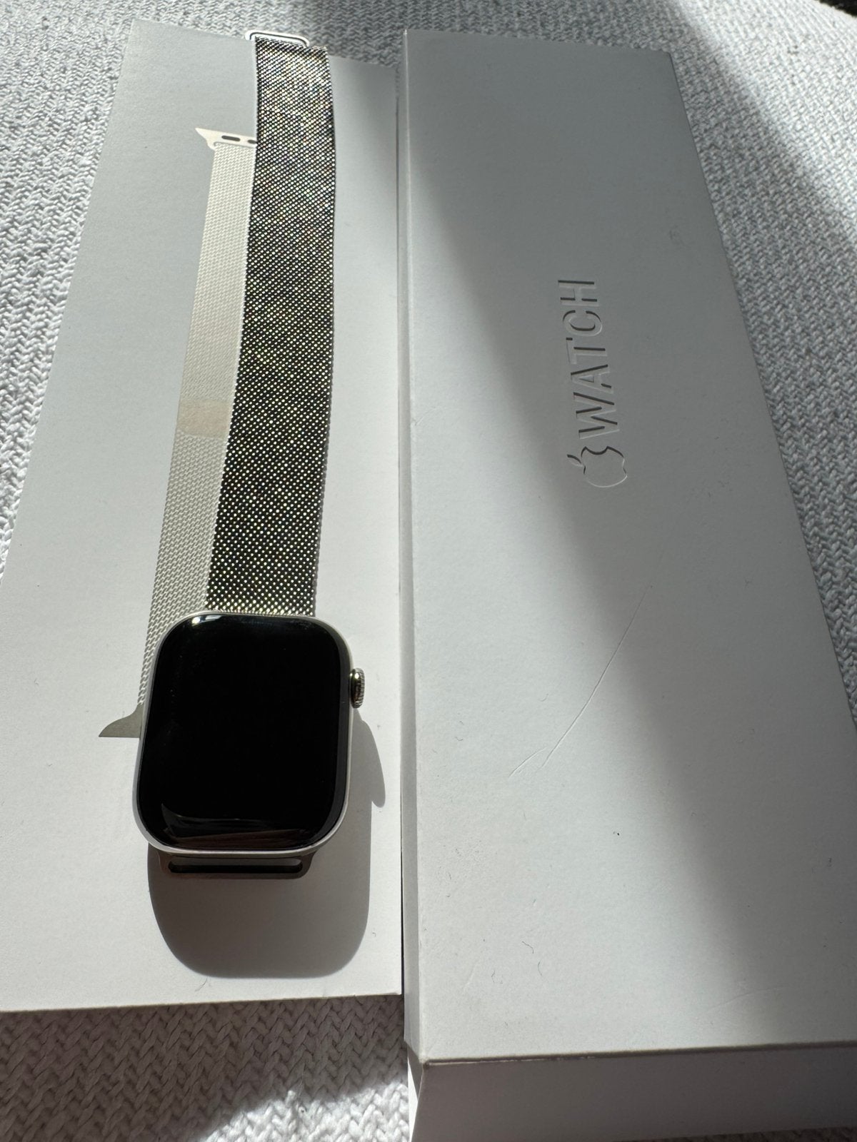 Apple Watch Series 10 42 mm titanium, Ophalen, IOS, Zo goed als nieuw, Zilver