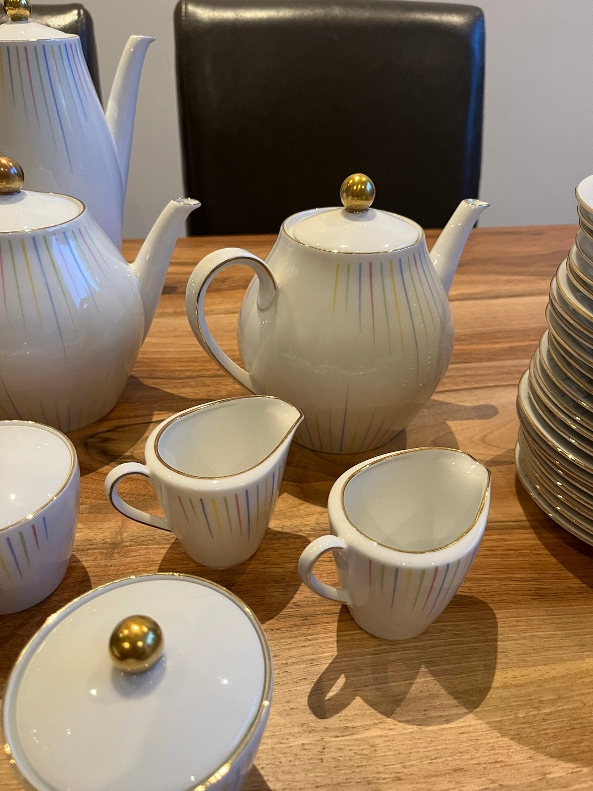 Seltmann Bella. Servies met Gekleurde Strepen Gouden Details, Huis en Inrichting, Keuken | Servies, Ophalen, Gebruikt, Klassiek