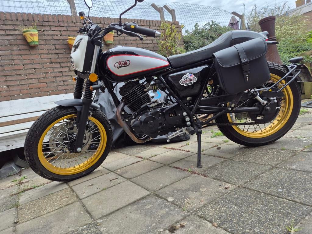 MASH 250 Dirt Track 2019, weinig km, A2 rijbewijs,retro look