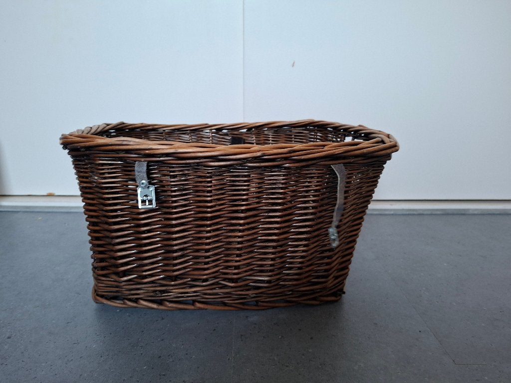 Rieten fietsmand met haken en met mandhouder, Fietsen en Brommers, Ophalen of Verzenden, Gebruikt, Fietsmand, Overige merken