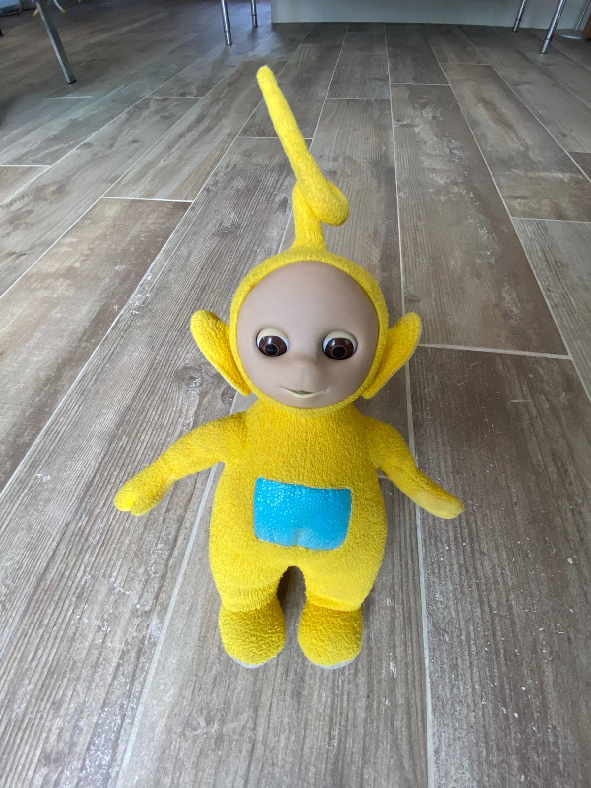 Teletubbie Lala 38cm, Kinderen en Baby's, Speelgoed | Knuffels en Pluche, Ophalen of Verzenden, Gebruikt, Overige typen