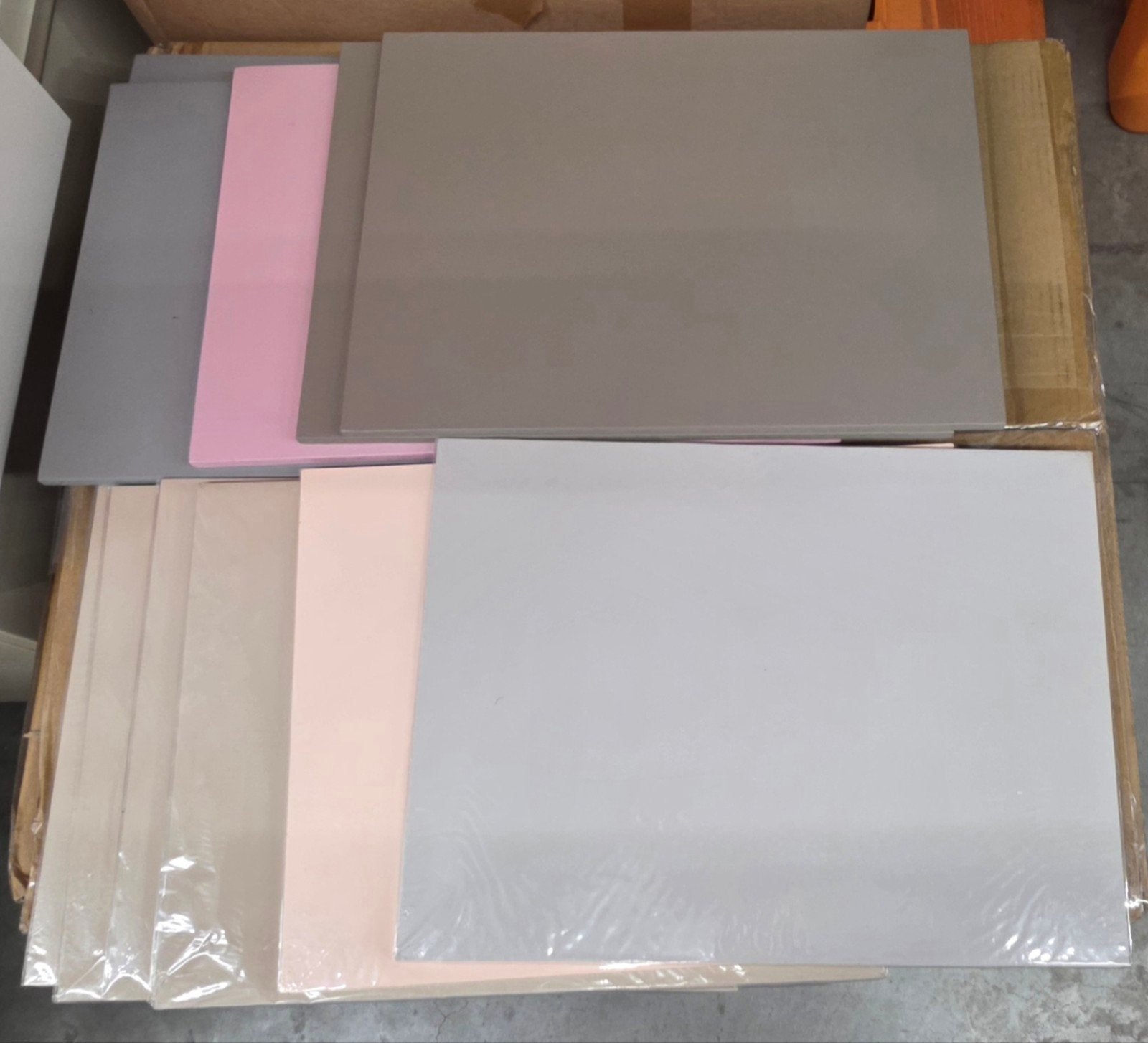Diverse kleuren houten borden, Ophalen, Overige typen, Meerkleurig, Hout