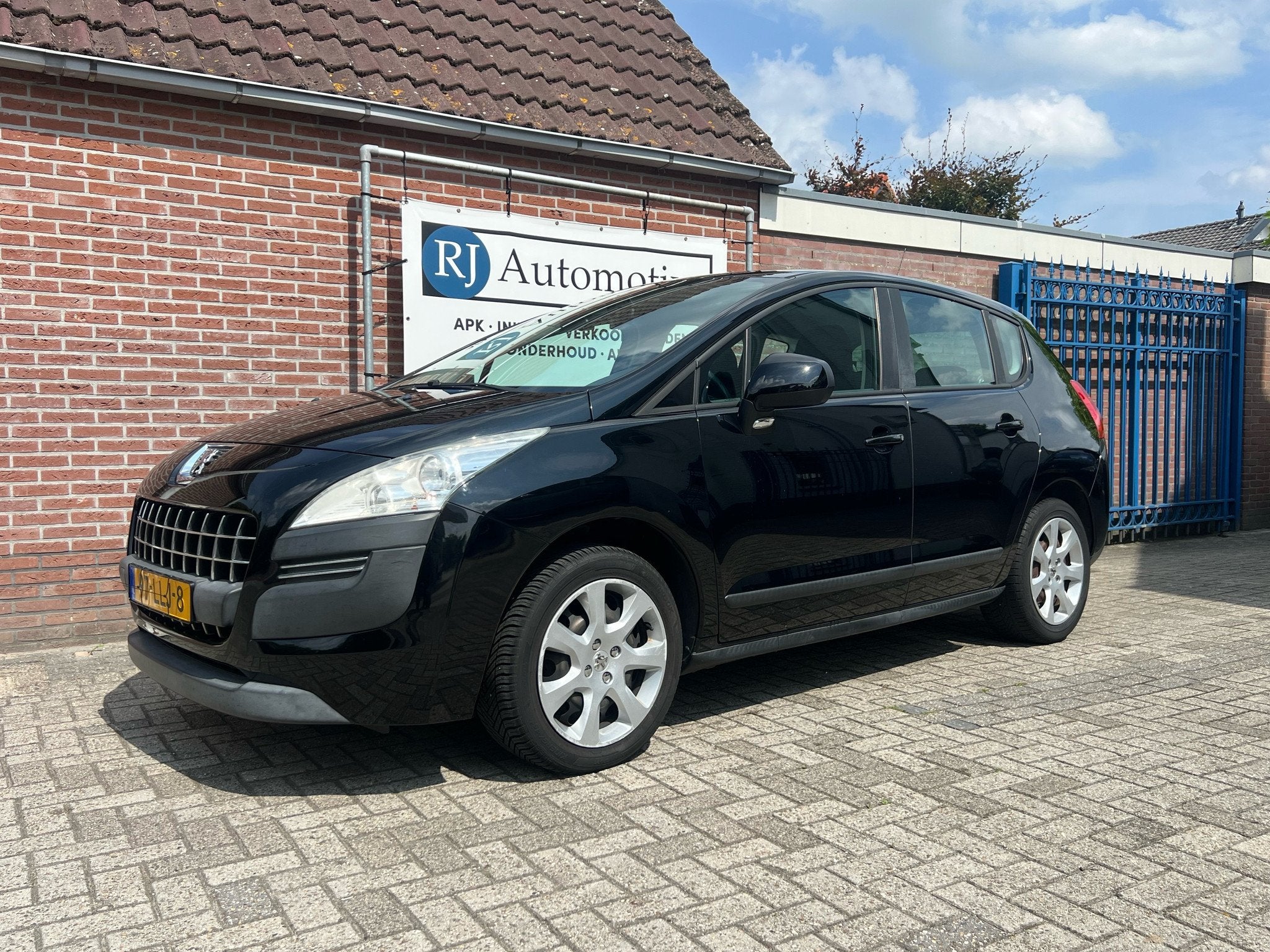 Peugeot 3008 1.6 VTi SR NIEUWE APK/AIRCO (bj 2009), Gebruikt, 4 cilinders, Zwart, Handgeschakeld