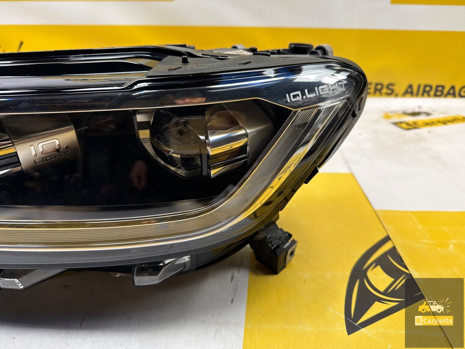 VW T -ROC Facelift Koplamp Links IQ light Full Led 2GA941035, Gebruikt, Volkswagen, Volkswagen AG, Berliner Ring 2
38440  Wolfsburg, DE