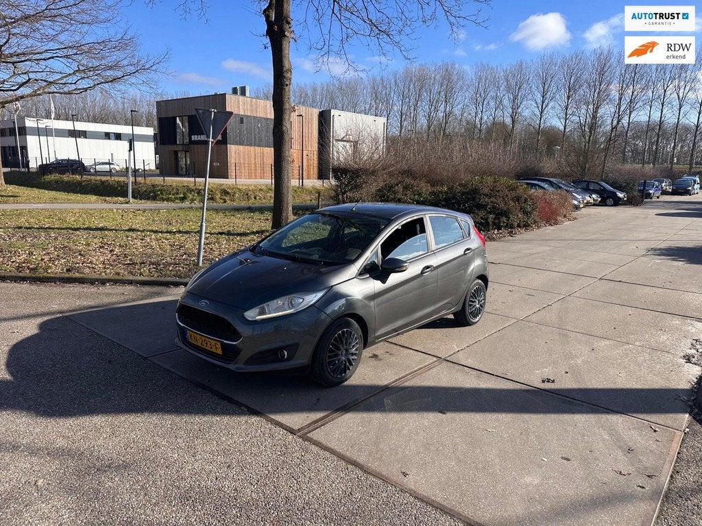 Ford Fiesta 1.5 TDCi Airco.Navi, Auto's, Voorwielaandrijving, 28 km/l, Gebruikt, 750 kg