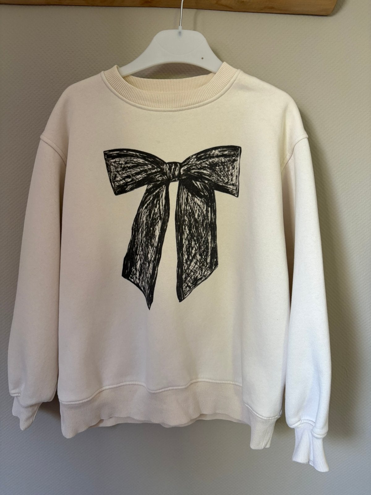 Trui met een strik van de Zara, maat 148, Ophalen of Verzenden, Zo goed als nieuw, Zwart