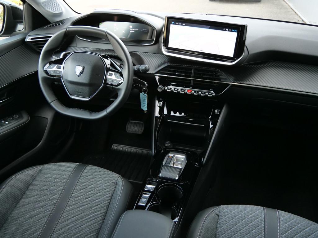 Peugeot 208 1.2 Hybrid 110 e-DCS6 Allure Navi / DAB / Apple, Gebruikt, 1199 cc, Leder en Stof, Hybride Elektrisch/Benzine