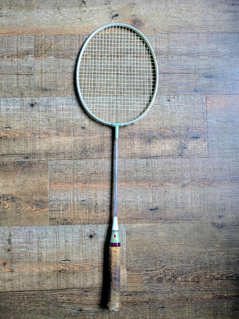 Vintage Yoneyama/Yonex No. 7000 badmintonracket, Sport en Fitness, Badminton, Ophalen of Verzenden, Gebruikt, Racket(s)