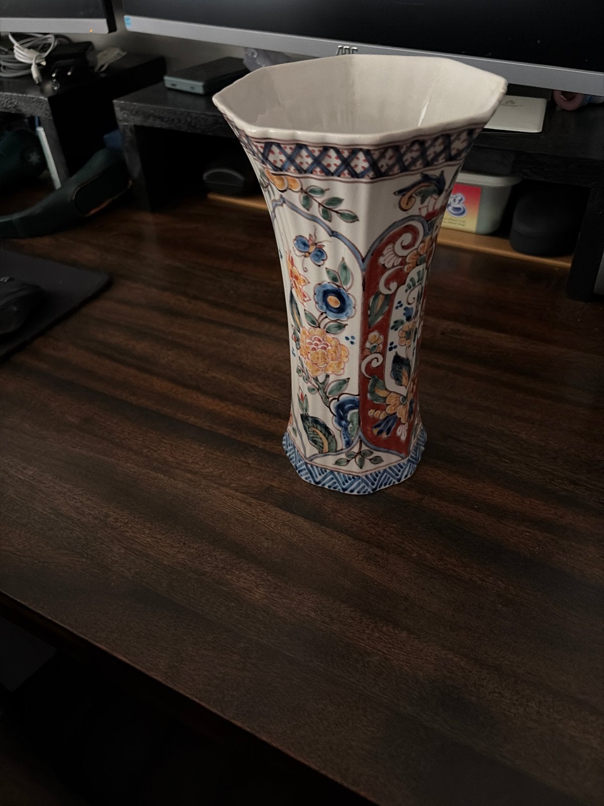 Prachtige Makkum aardewerk vaas met bloemmotief, Antiek en Kunst, Antiek | Vazen, Ophalen