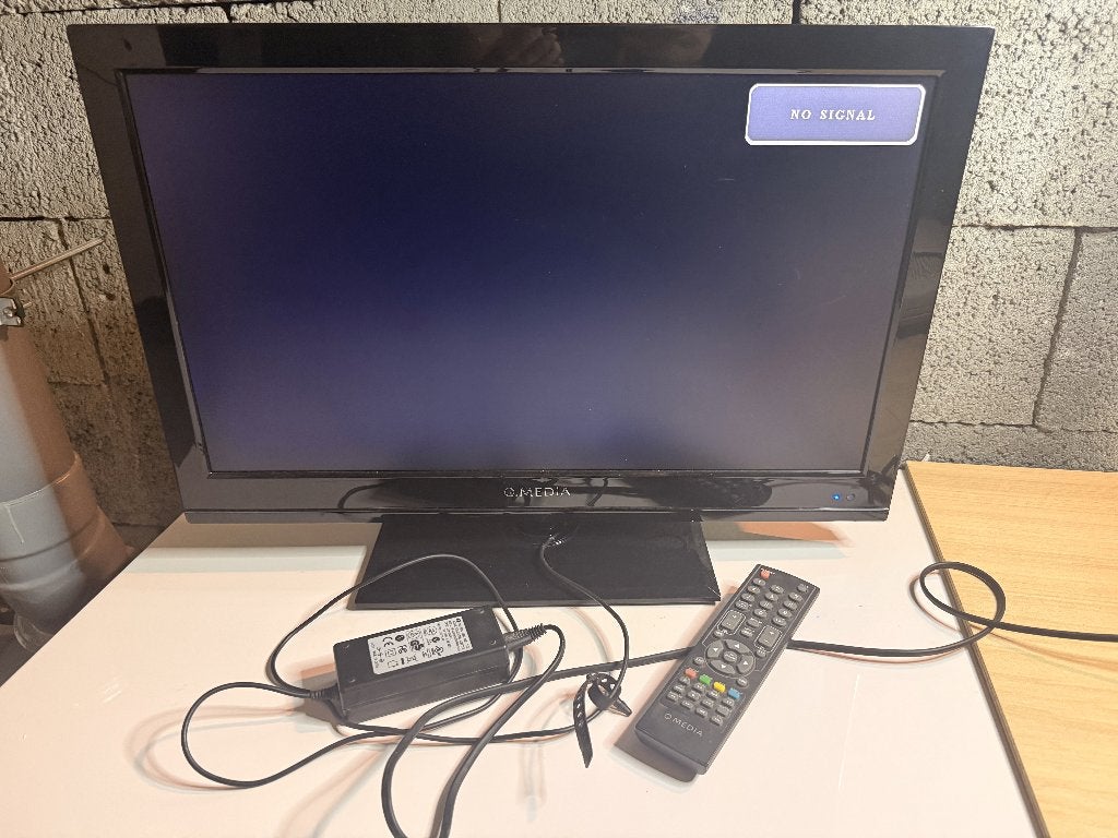 Q.Media 23.6 inch LED TV – met ingebouwde DVD‑speler, Overige merken, 50 Hz, Ophalen of Verzenden, 40 tot 60 cm