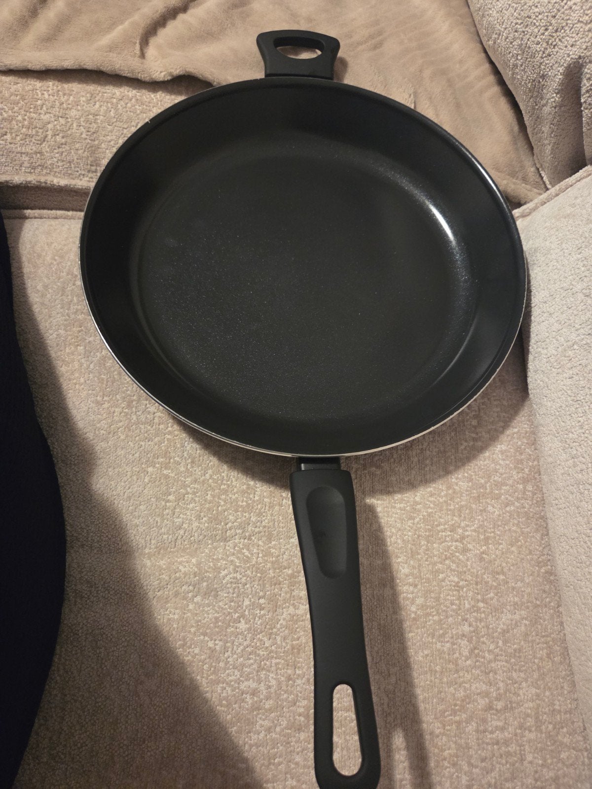 IKEA Koekenpan - 32 cm - Zo goed als nieuw, Ophalen, Koekenpan, IKEA, Antiaanbaklaag