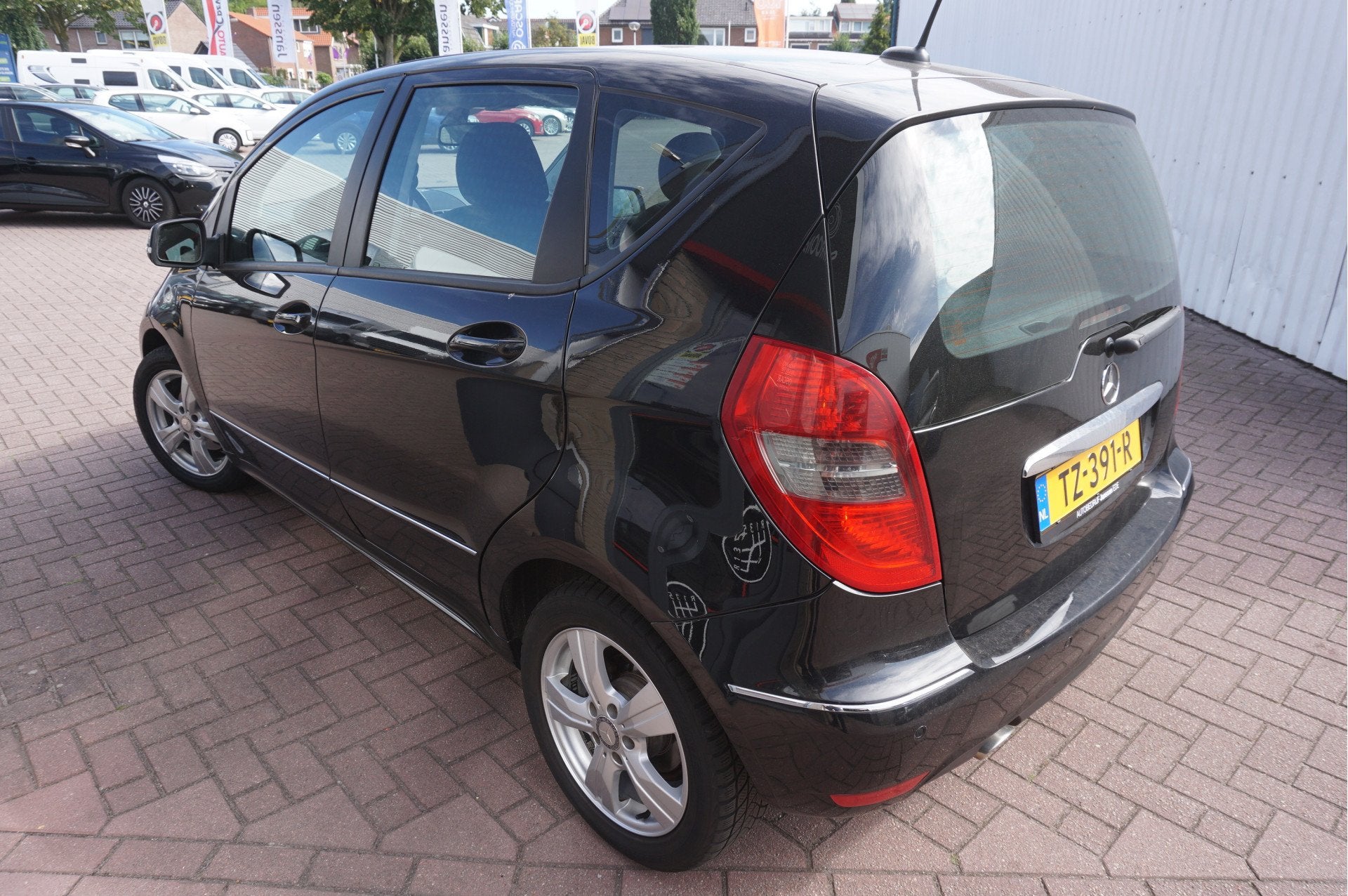 Mercedes-Benz A-Klasse 160 BlueEFFICIENCY Business Class Ava, Auto's, Voorwielaandrijving, Euro 5, Zwart, 4 cilinders
