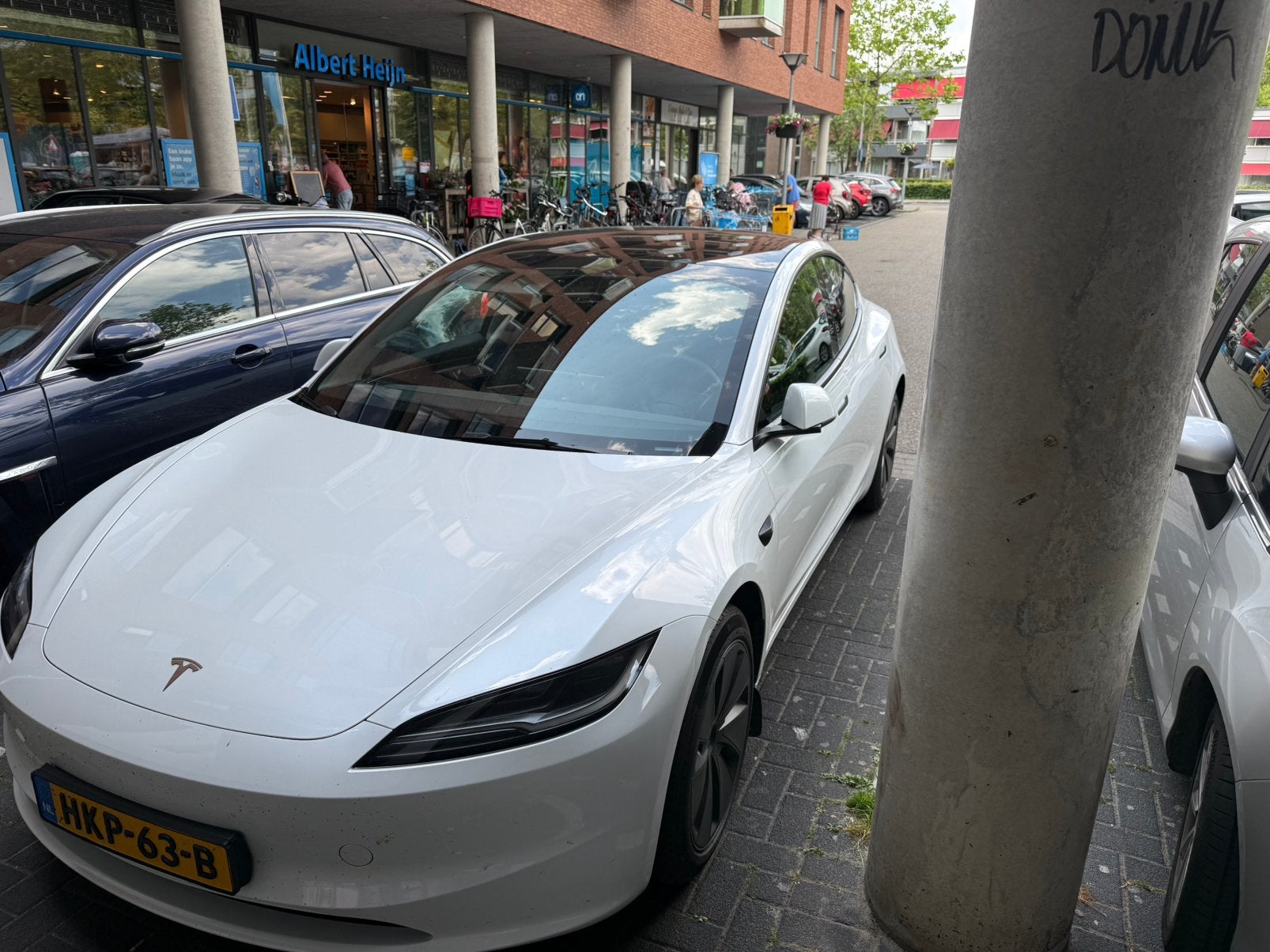 Tesla Model 3 2023 Wit contractovername (financial), Automaat, Achterwielaandrijving, Zwart, 1736 kg