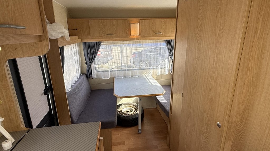 Home-Car Confort 42 bouwjaar 1992 met voortent, Bedrijf, 4 tot 5 meter, 500 - 750 kg, Fietsenrek