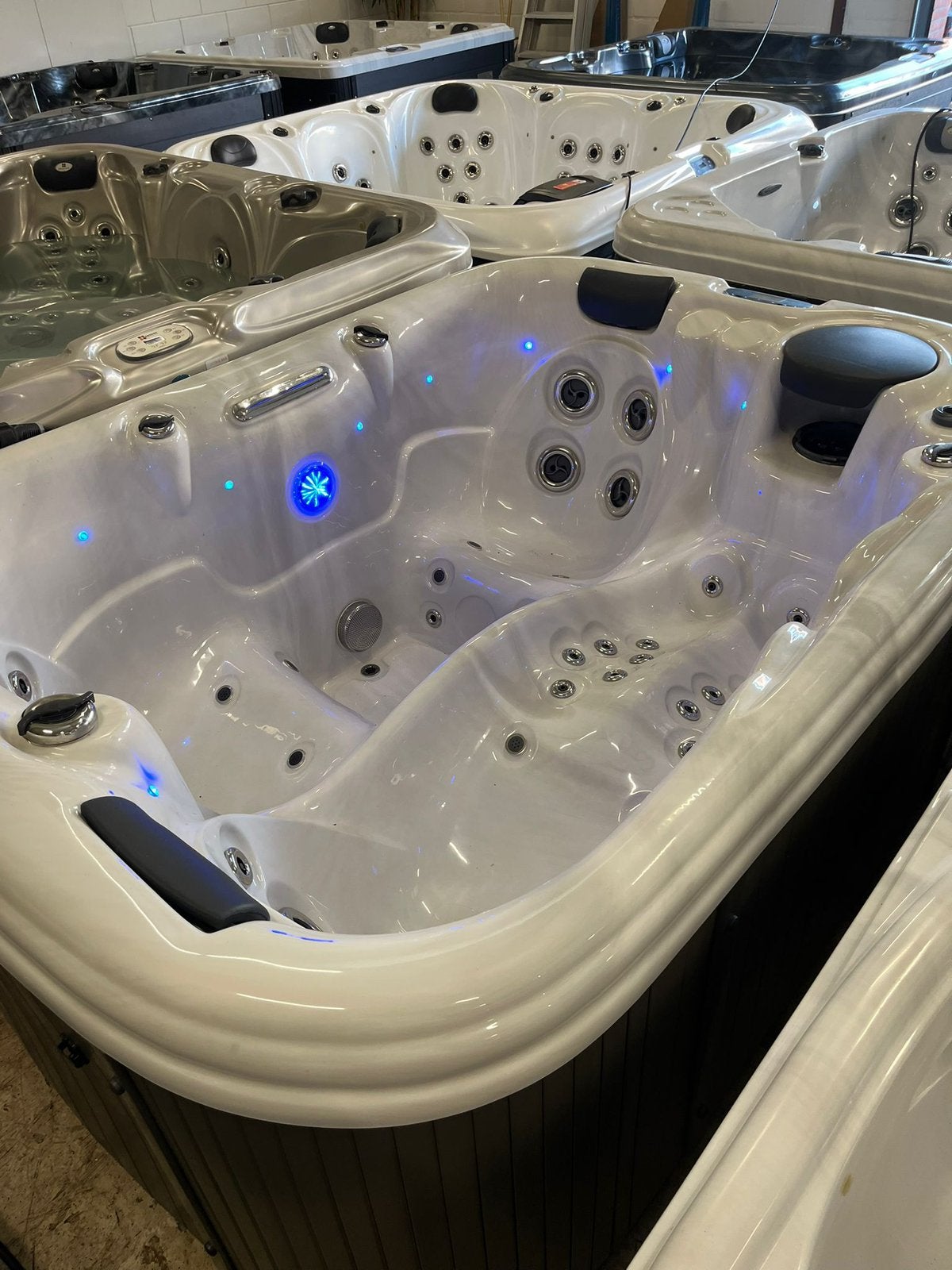 Beursmodel 3 pers. Spa Kenai incl Plaatsing & Garantie, Ophalen, Zo goed als nieuw, Filter