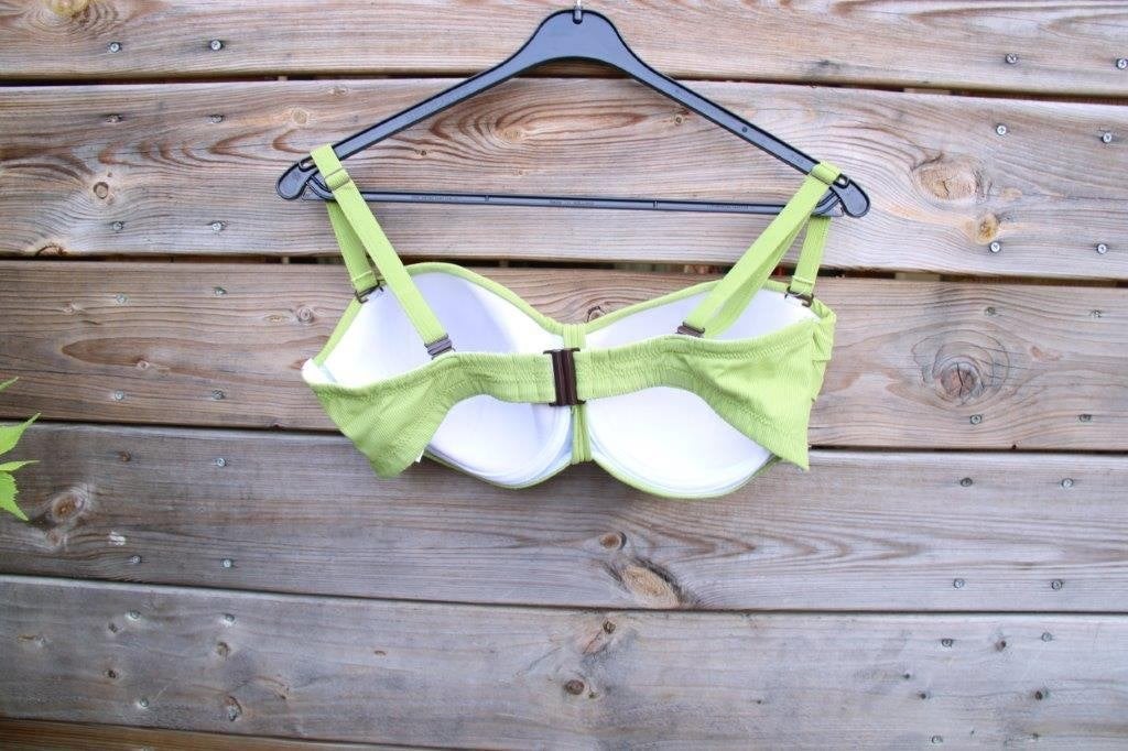 Bikinitop groen Cyell mt 40 F Vaste prijs, Overige typen, Ophalen of Verzenden, Zo goed als nieuw, Cyell