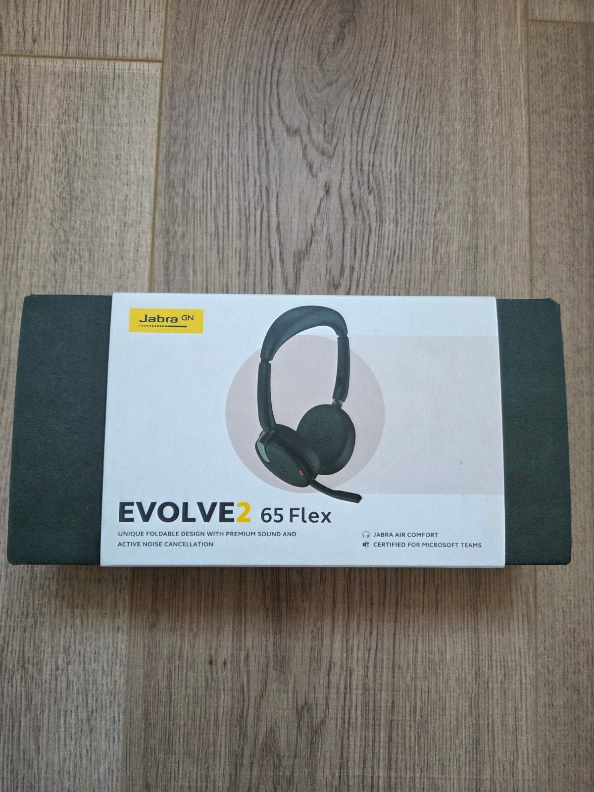 Jabra Evolve2 65 Flex headset – Nieuw in doos, Computers en Software, Headsets, Nieuw, On-ear, Draadloos, Inklapbare microfoon