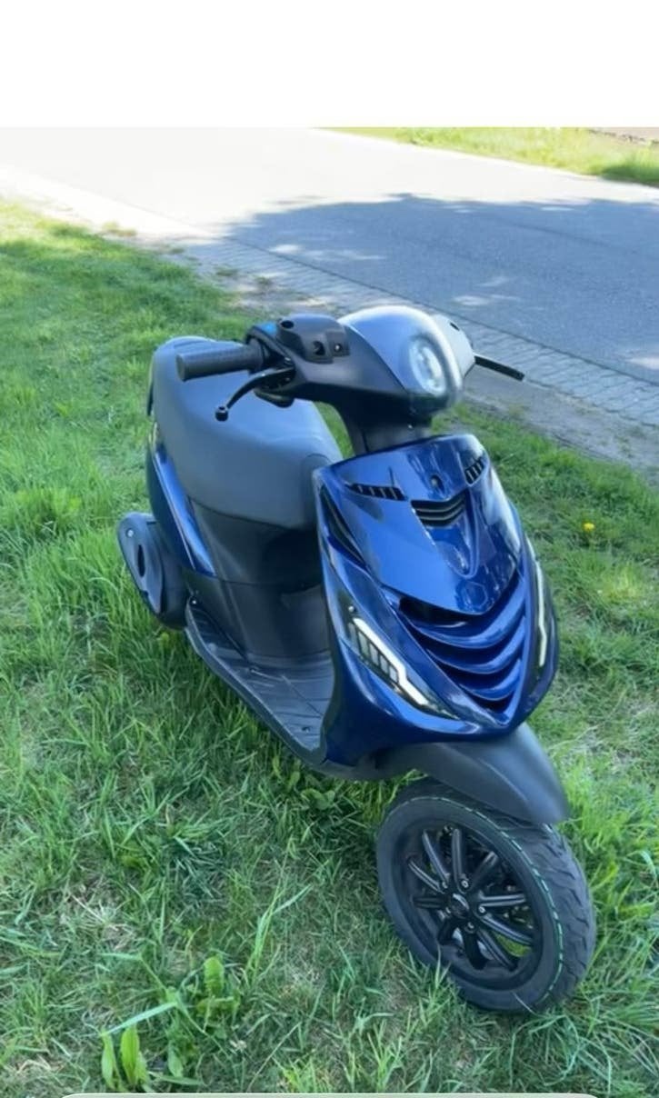 Zip 4 takt 2017 te koop in onderdelen, Gebruikt, Maximaal 45 km/u, Zip, Ophalen of Verzenden