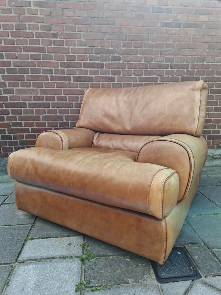 Zeer dik cognac leren fauteuil "Made in Italy", Huis en Inrichting, Fauteuils, Ophalen, Gebruikt