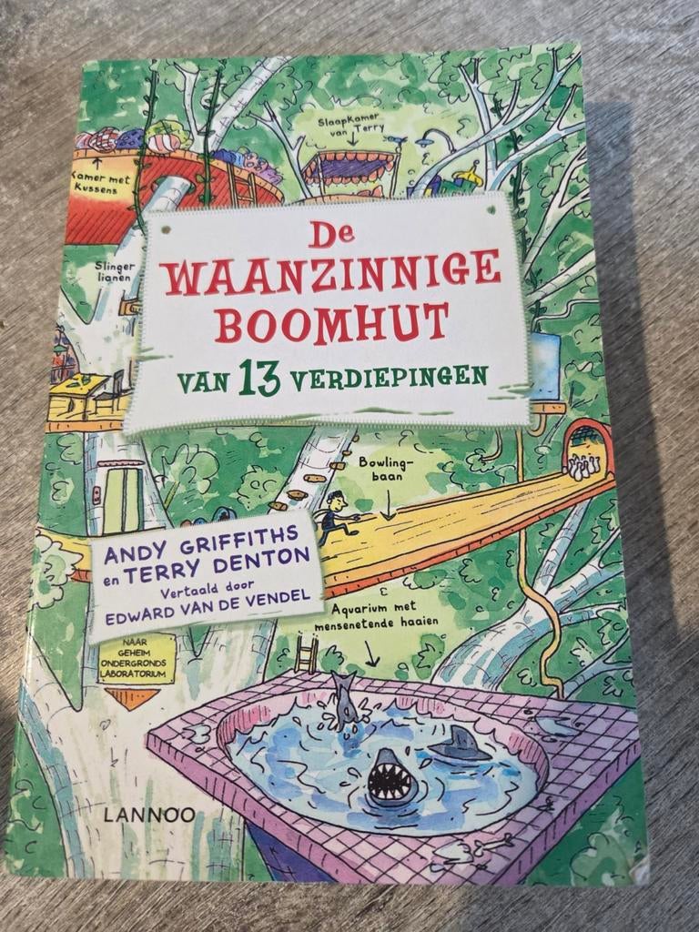 De Waanzinnige Boomhut van 13 Verdiepingen slappe kaft, Ophalen of Verzenden, Zo goed als nieuw, Andy Griffiths en Terry Denton
