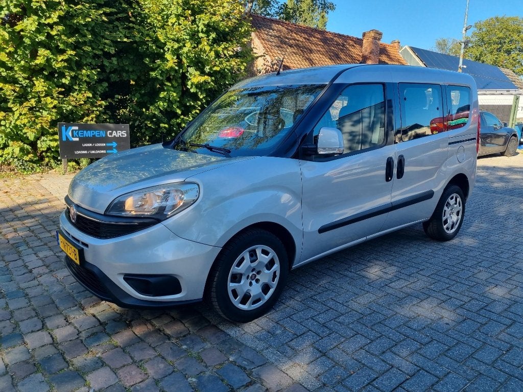 Fiat Doblo 1.4 16V 2015 Grijs Rolstoelbus / Rolstoel Airco, Auto's, Voorwielaandrijving, Dealer onderhouden, Stof, 4 stoelen