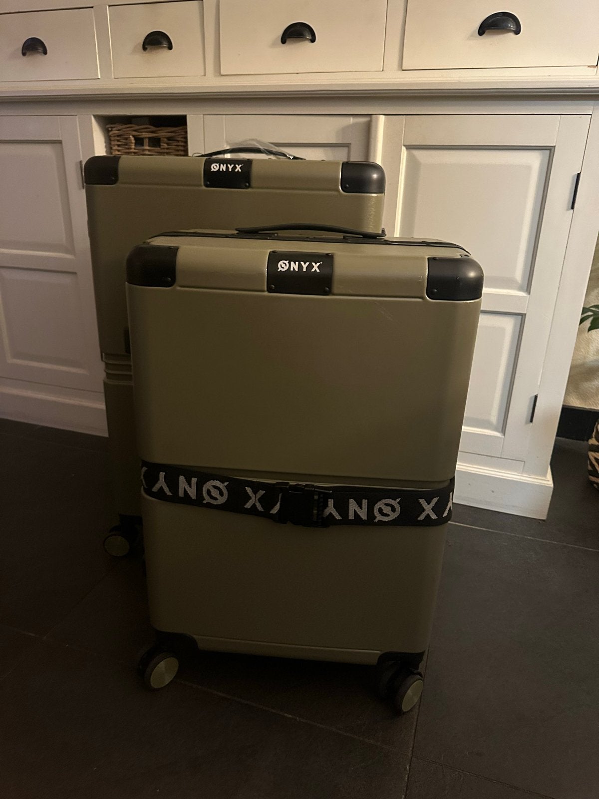 Set van 2 Onyx koffers: 100L en 70L - Ideaal voor reizen!, Sieraden, Tassen en Uiterlijk, Ophalen, Hard kunststof, 45 tot 55 cm