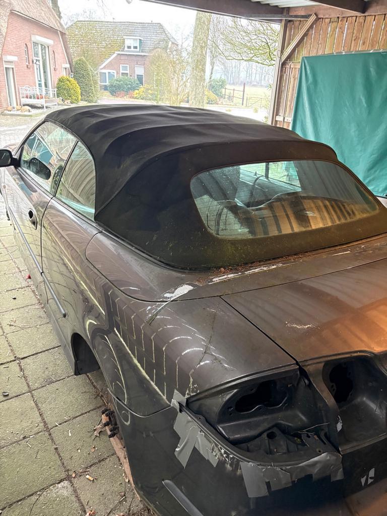 Saab 9-3 cabrio dak, Ophalen, Saab