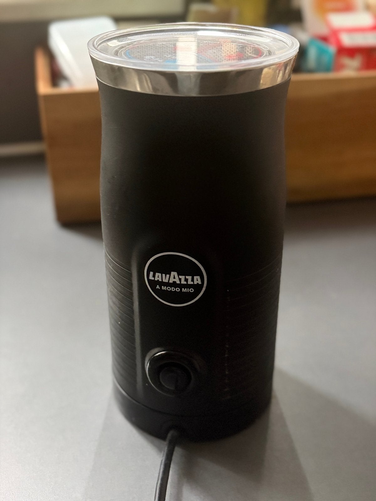 Lavazza A Modo Mio melkopschuimer - Zo goed als nieuw, Witgoed en Apparatuur, Verzenden, Zo goed als nieuw, Elektrische melkopschuimer