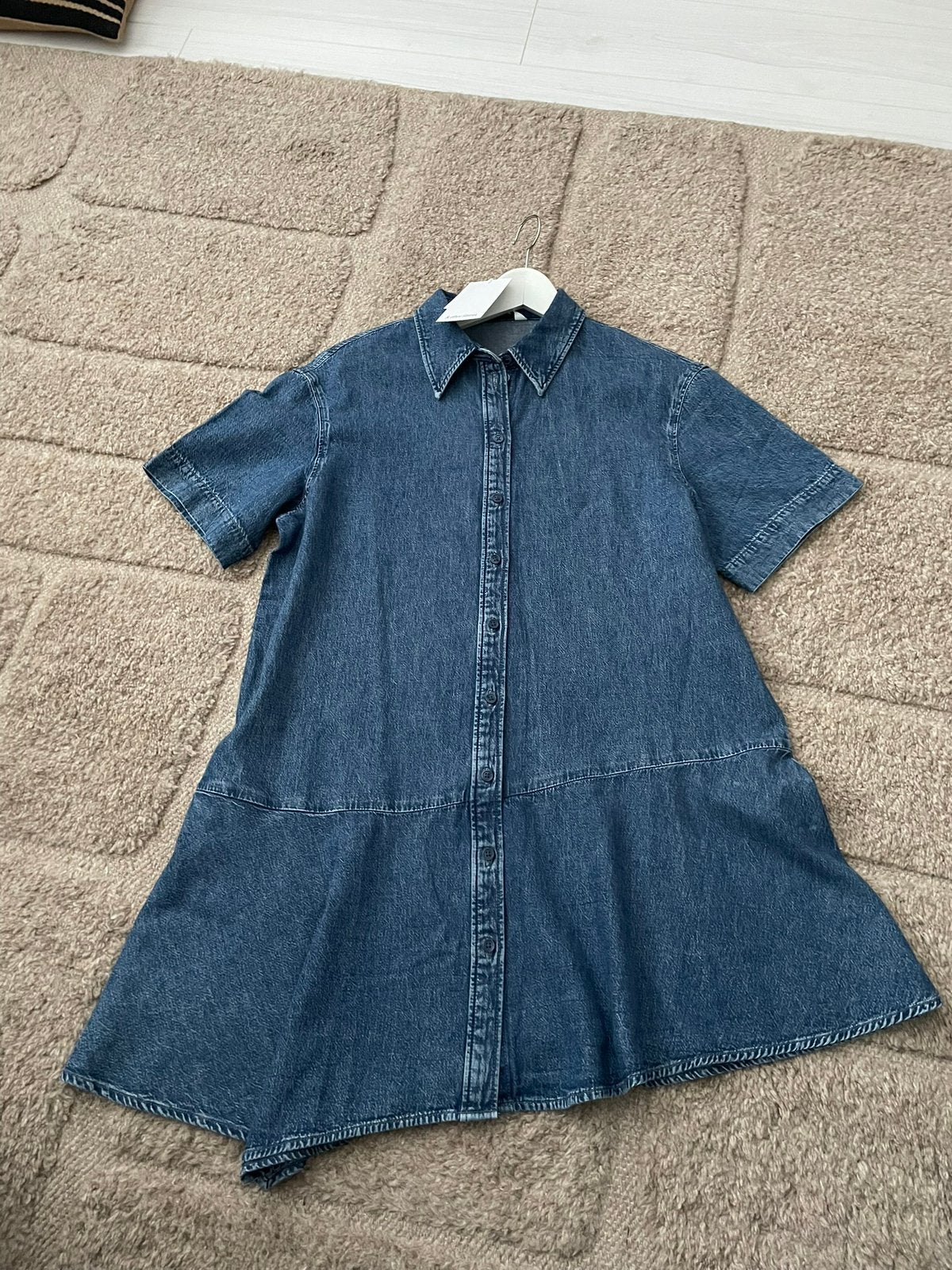 &Other Stories korte jeans jurk, maat M, Kleding | Dames, Ophalen of Verzenden, Zo goed als nieuw, Blauw, Boven de knie